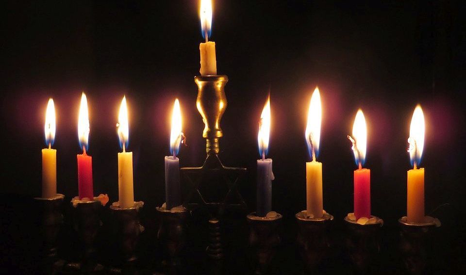 Jüdischer Chanukkia-Leuchter