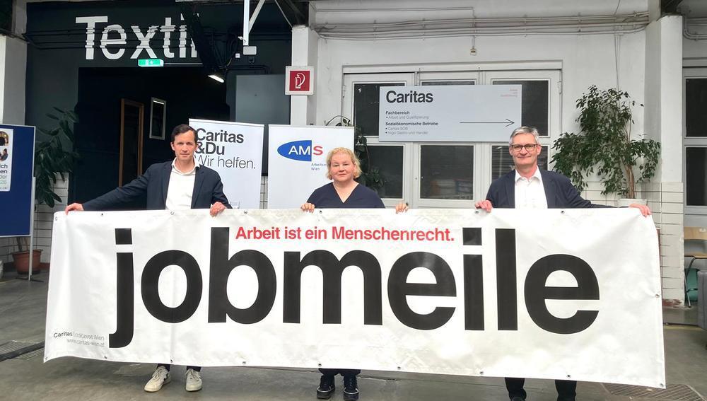  Caritasdirektor Klaus Schwertner, Arbeitsministerin Korinna Schumann (SPÖ) und AMS Wien Geschäftsführer Winfried Göschl
